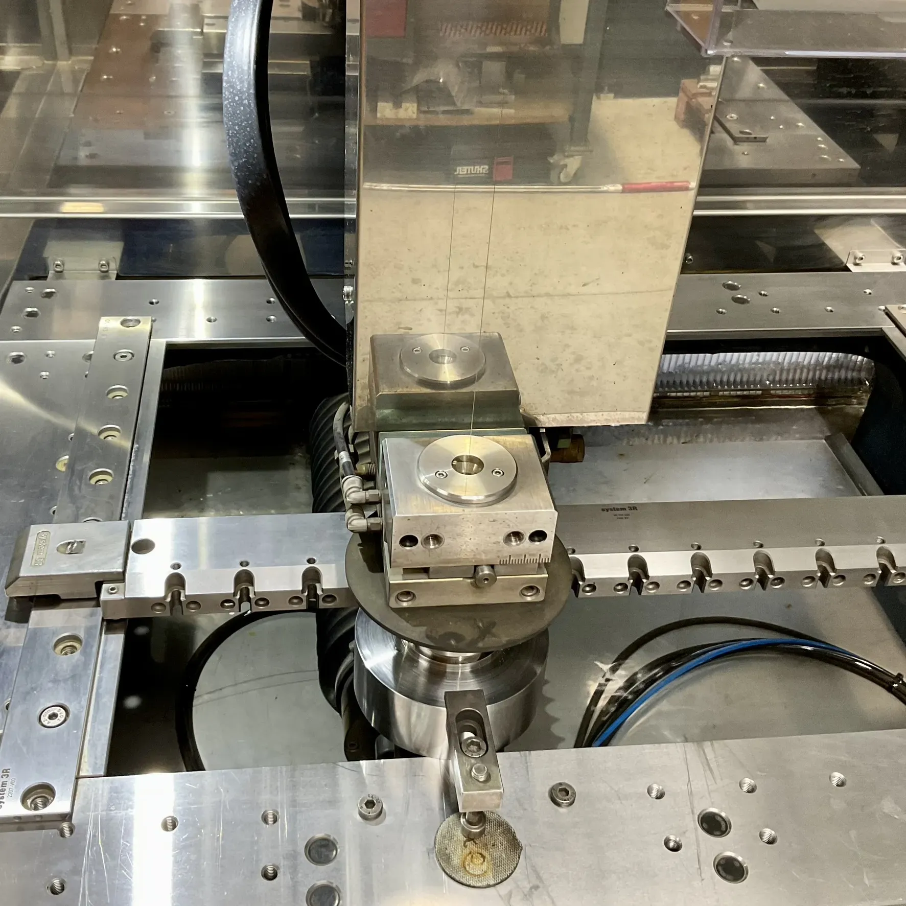 Électro-érosion  (1webp